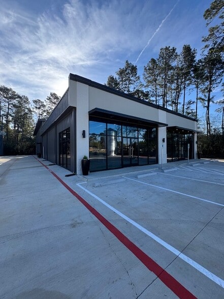 1002 Honea Egypt Rd, Magnolia, TX à louer - Photo du bâtiment - Image 3 de 6