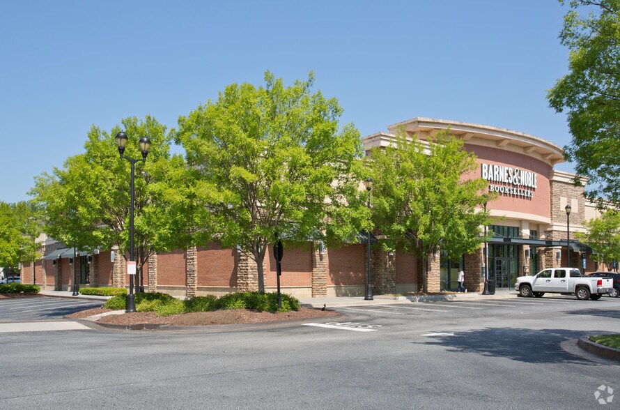 312 Newnan Crossing Byp, Newnan, GA à louer - Photo du bâtiment - Image 2 de 5