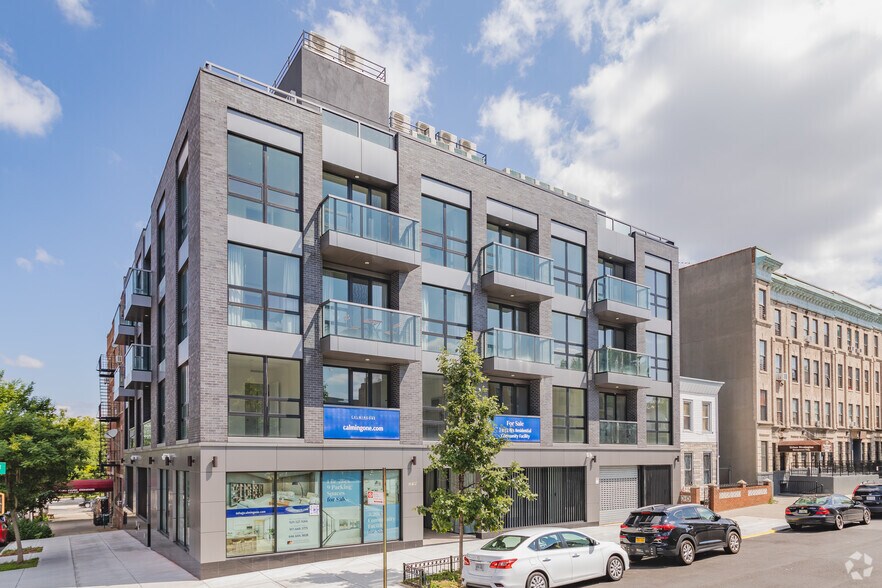 279 Sumpter St, Brooklyn, NY à louer - Photo du bâtiment - Image 1 de 11