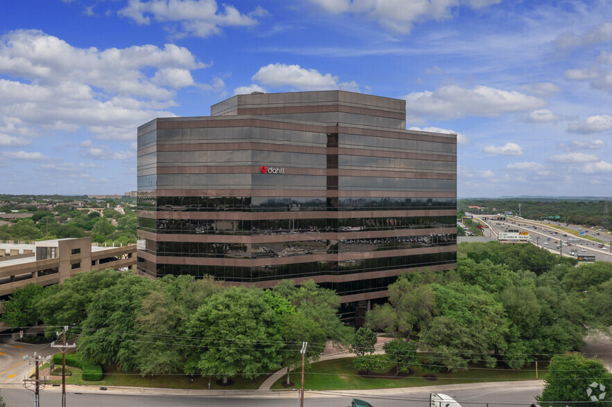 8200 W Interstate 10, San Antonio, TX à louer - Photo du b timent - Image 3 de 7