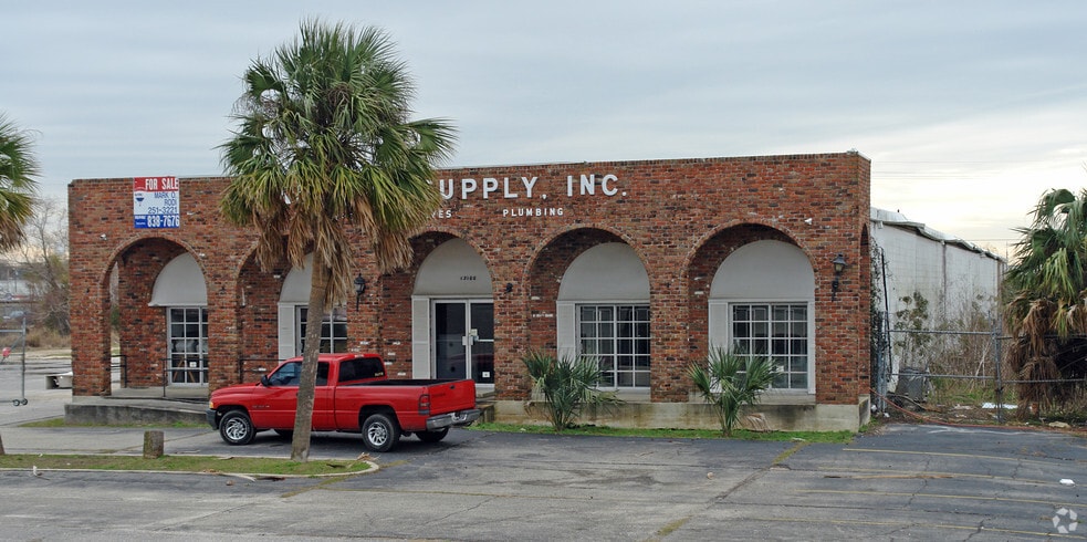 13100 Chef Menteur Hwy, New Orleans, LA à vendre - Photo du bâtiment - Image 2 de 6