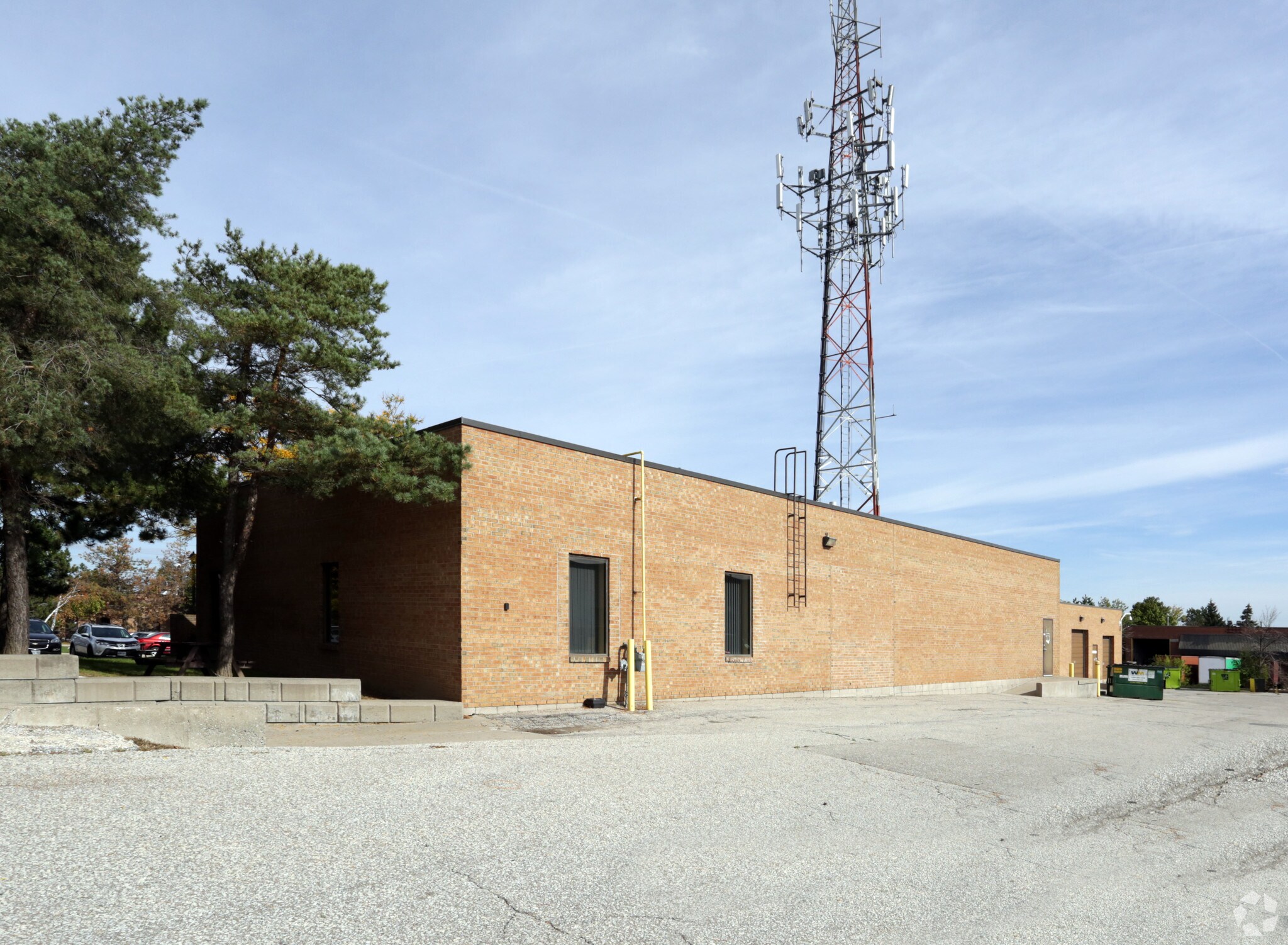 250 Britannia Rd E, Mississauga, ON à vendre Photo principale- Image 1 de 1