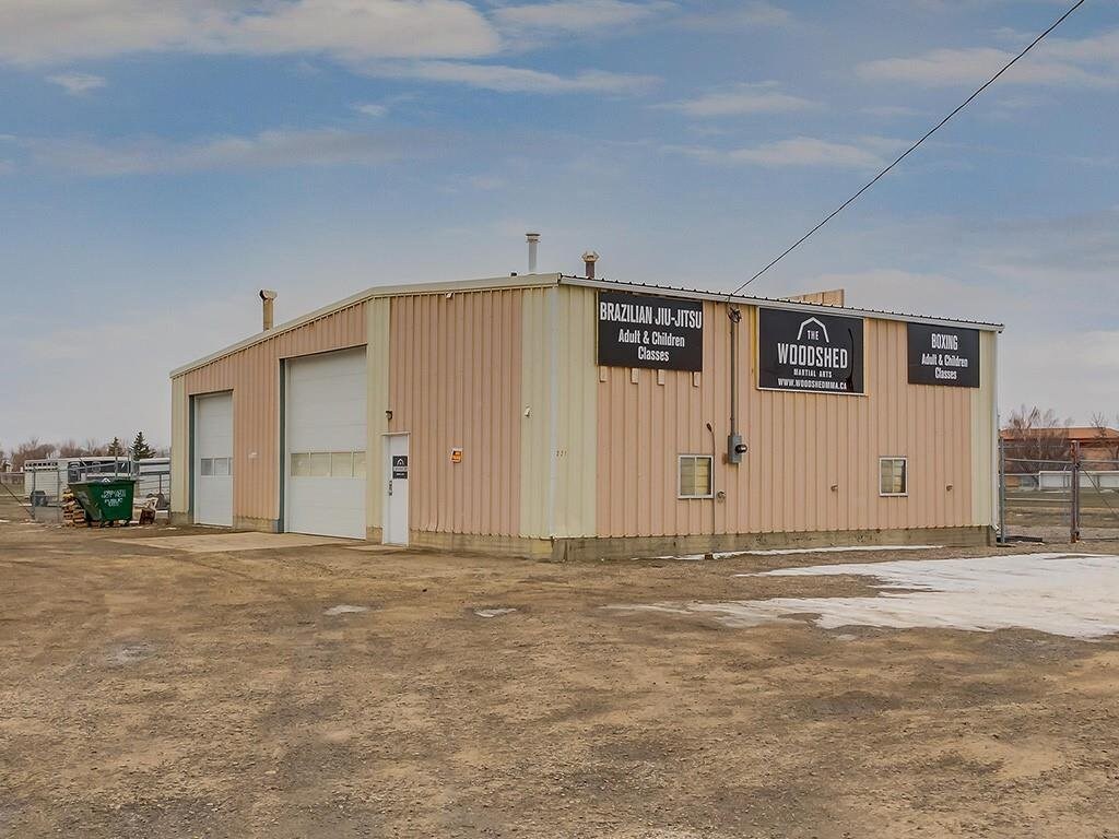 221 43 Ave E, Claresholm, AB à vendre Photo principale- Image 1 de 1