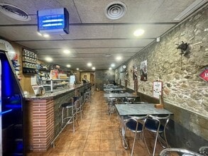 Retail in Granollers, Barcelona for lease Interior Photo- Image 1 of 13