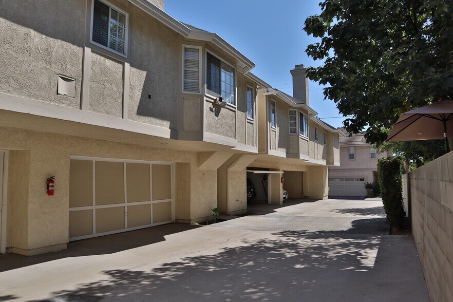 154 Diamond St, Arcadia, CA à vendre - Photo du bâtiment - Image 3 de 4