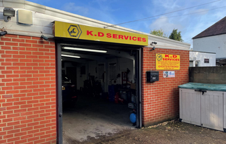 Plus de détails pour Fairs Rd, Leatherhead - Industriel à vendre