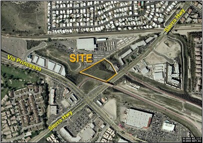 27111 Sierra Hwy, Santa Clarita, CA à louer - Photo du bâtiment - Image 2 de 9
