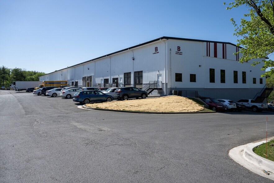 8701-8745 D'Arcy Rd, District Heights, MD à louer - Photo du bâtiment - Image 3 de 15
