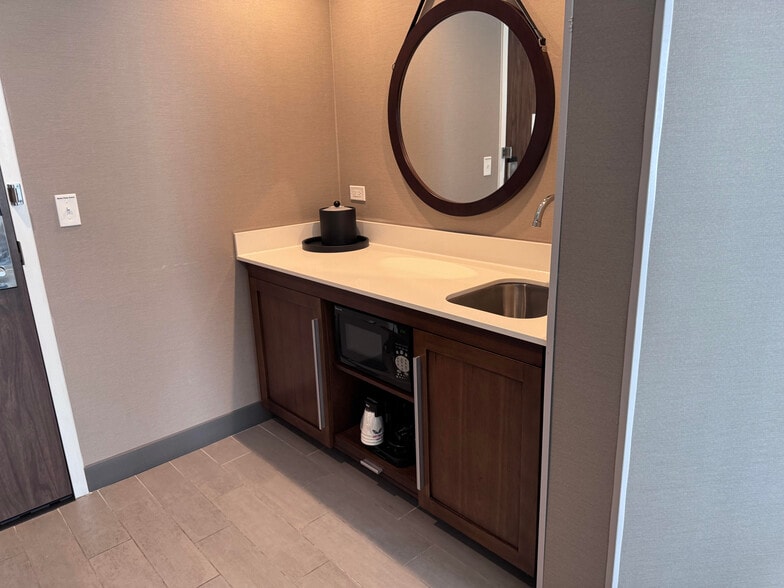 1335 S Main St, Adrian, MI for sale - Building Photo - Image 3 of 10