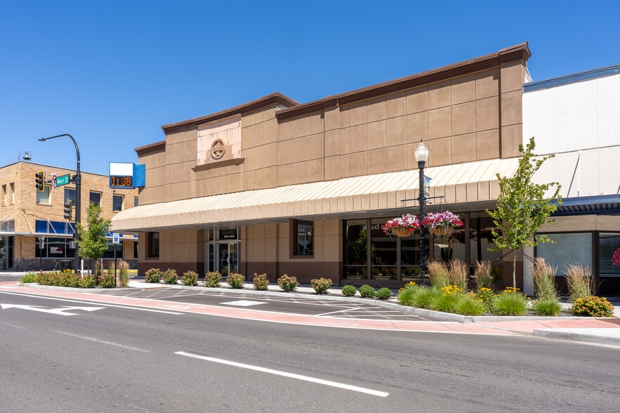 300 E Main St, Pullman, WA for sale - Building Photo - Image 3 of 46
