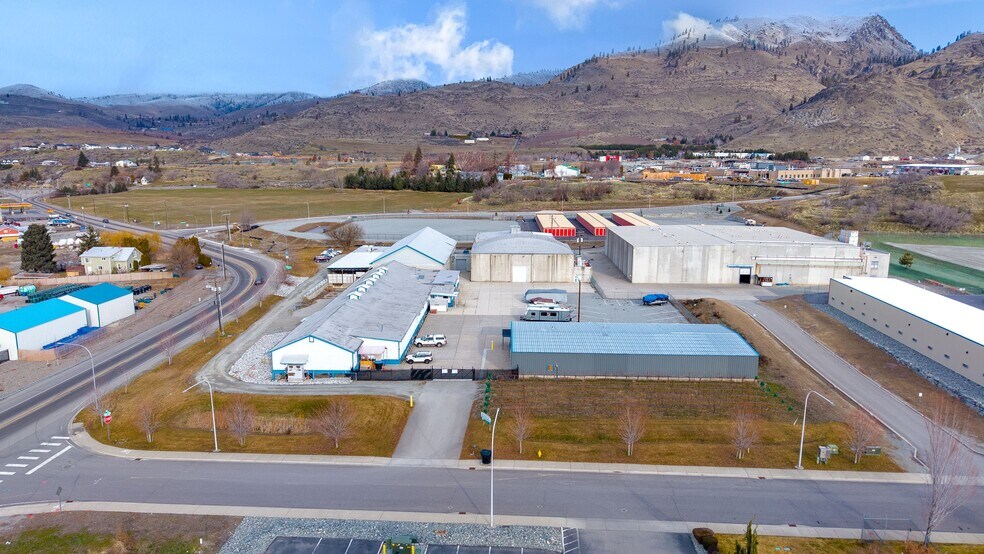 101 Gala Ave, Chelan, WA à vendre - Photo du bâtiment - Image 2 de 4