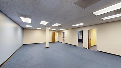6800 Park Ten Blvd, San Antonio, TX for lease Interior Photo- Image 2 of 5