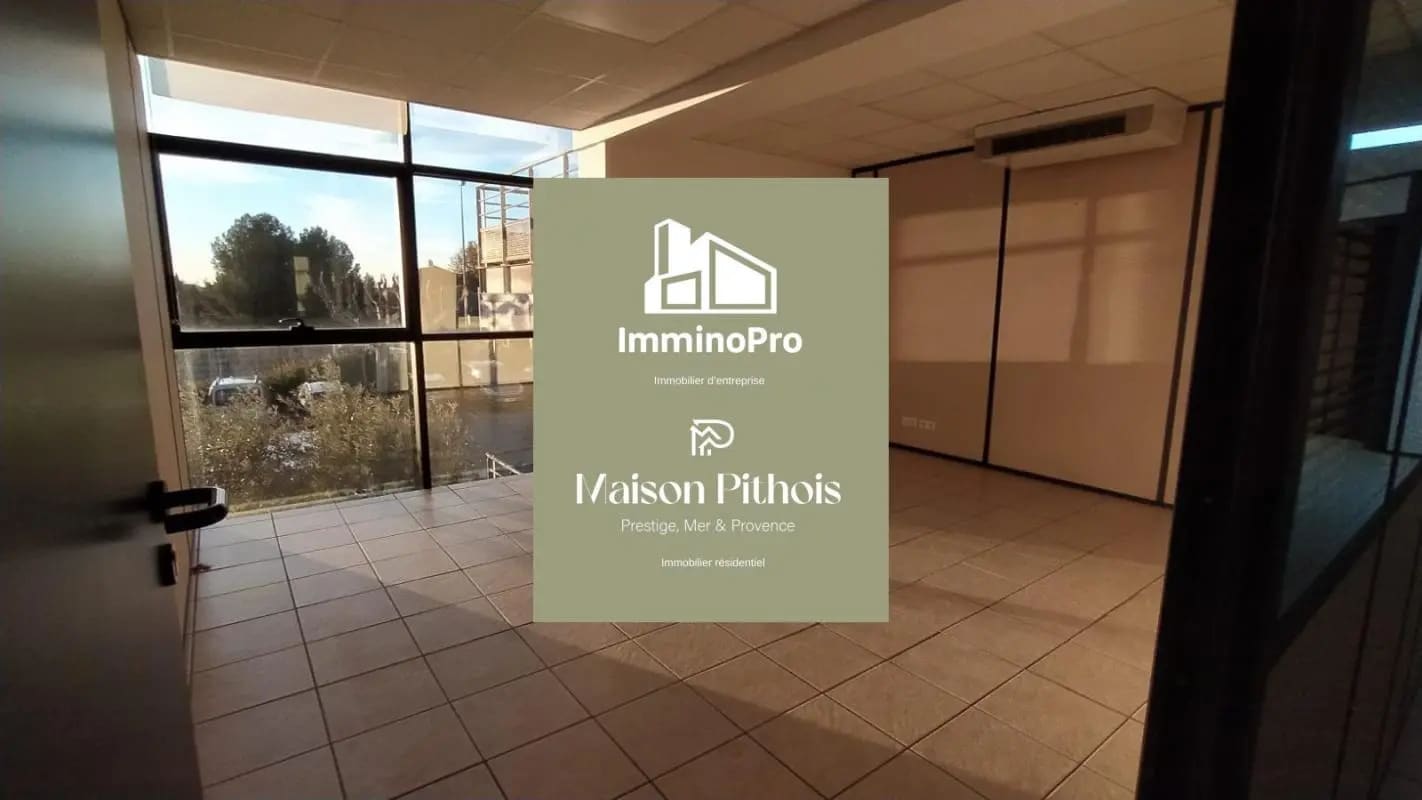 Bureau dans Ollioules à louer Photo intérieure- Image 1 de 7