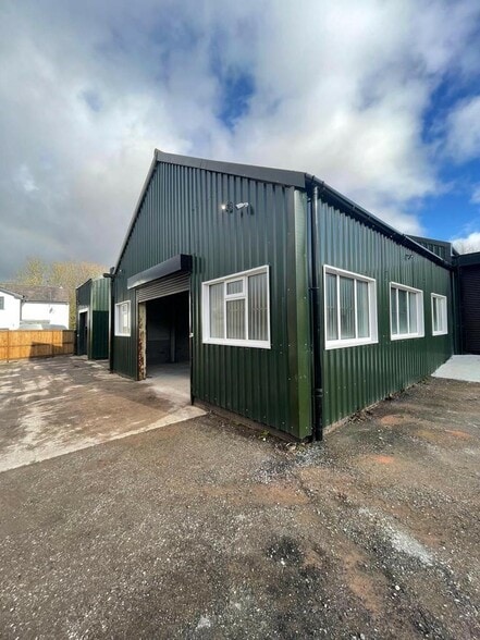 367-369 Chorley Rd, Bolton for lease - Building Photo - Image 2 of 10