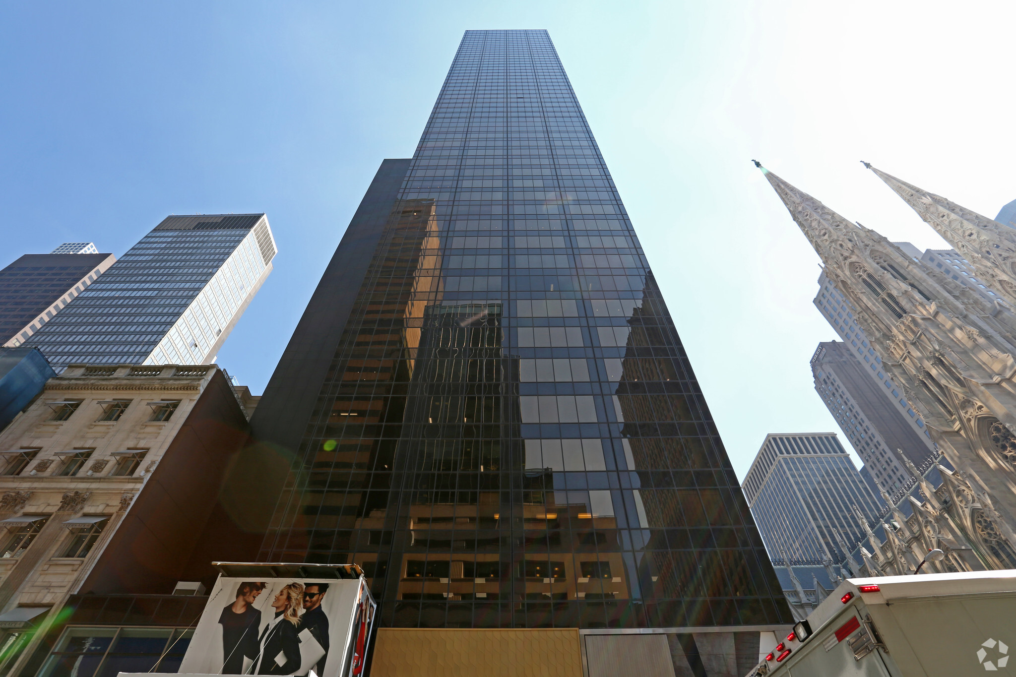 645 Fifth Ave, New York, NY for sale Building Photo- Image 1 of 1