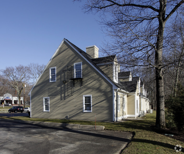 420 S Washington St, North Attleboro, MA for lease - Building Photo - Image 3 of 5