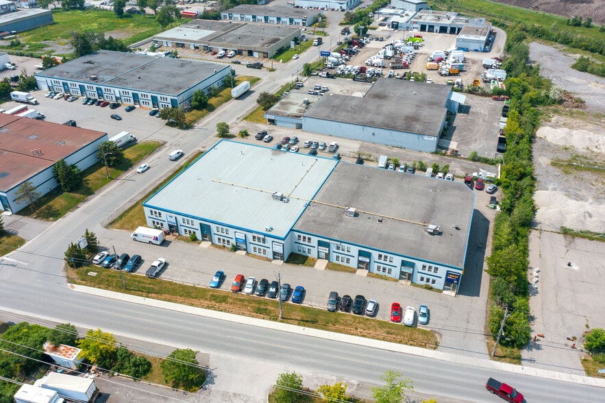 1171-1185 Newmarket St, Ottawa, ON for lease - Building Photo - Image 2 of 3