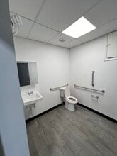 11 Brookdale Ave, Newark, NJ for lease Interior Photo- Image 1 of 4