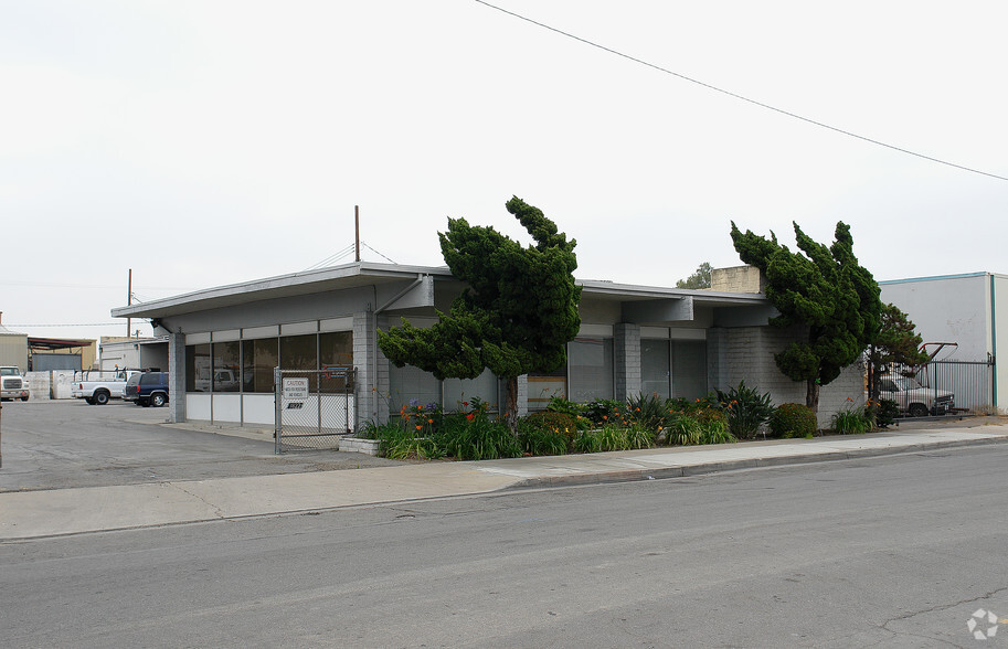 1822 S Lewis St, Anaheim, CA for lease - Building Photo - Image 1 of 4