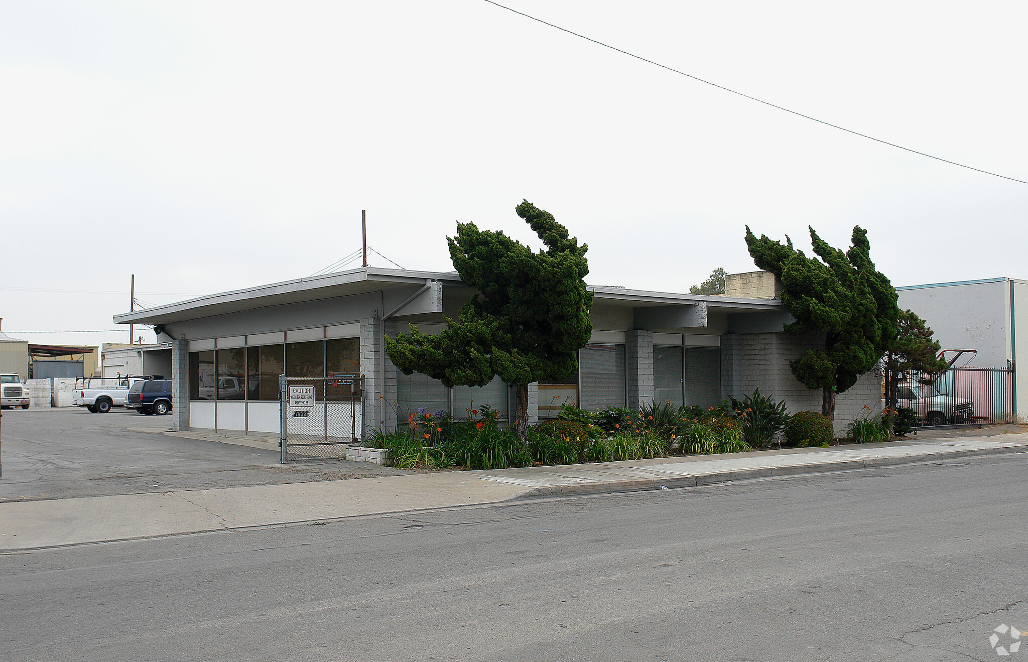 1822 S Lewis St, Anaheim, CA for lease Building Photo- Image 1 of 5