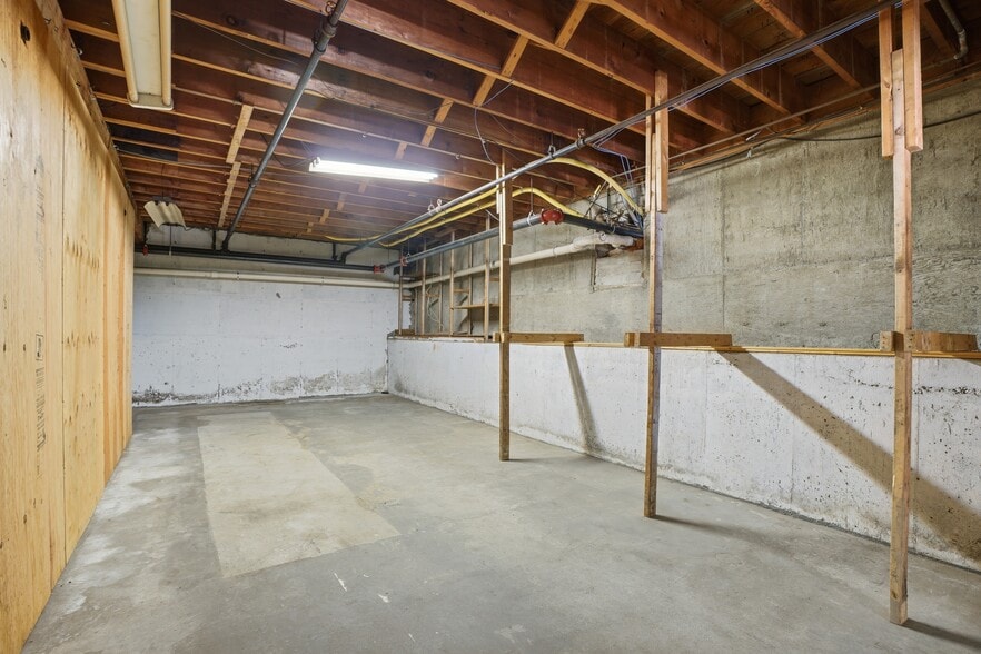 200 N State St, Concord, NH for lease - Building Photo - Image 3 of 8