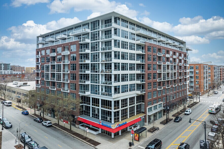 917 W Madison St, Chicago, IL à louer - Photo du bâtiment - Image 1 de 4