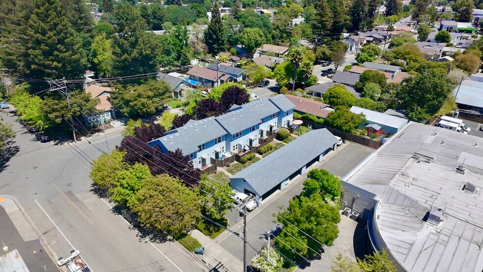 400 Earle St, Santa Rosa, CA à vendre - Aérien - Image 2 de 12