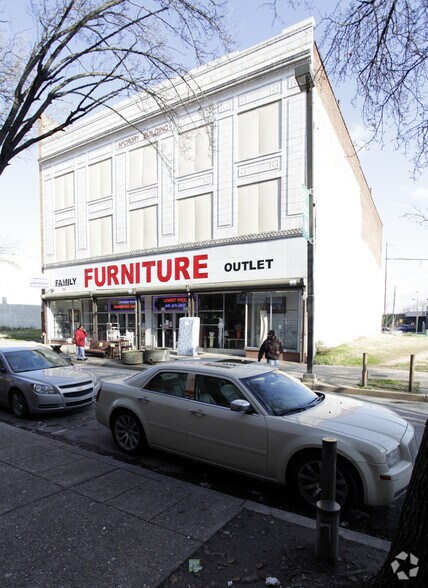 609 Avenue Of The States, Chester, PA à louer - Photo du bâtiment - Image 2 de 4