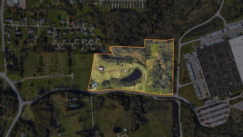 0 Pike St, Mineral Wells, WV à vendre - Photo du bâtiment - Image 3 de 29