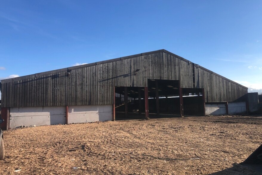 Units 1 & 2 Main Rd, Atherstone for lease - Building Photo - Image 1 of 1