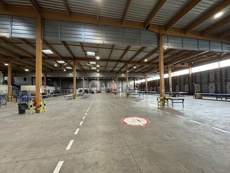 Flex in Strasbourg for lease - Interior Photo - Image 3 of 12