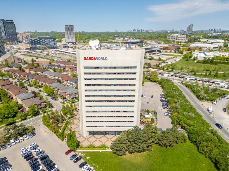 150 Ferrand Dr, Toronto, ON à louer - Photo du bâtiment - Image 2 de 18
