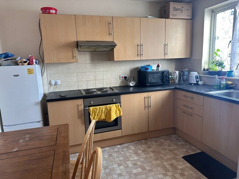 83 Magdalen Way Way, Great Yarmouth à vendre - Photo du bâtiment - Image 3 de 6