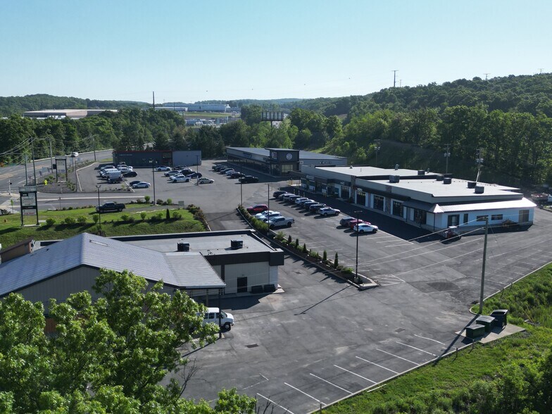 1325 Highway 315 Blvd, Wilkes-Barre, PA for lease - Building Photo - Image 3 of 18