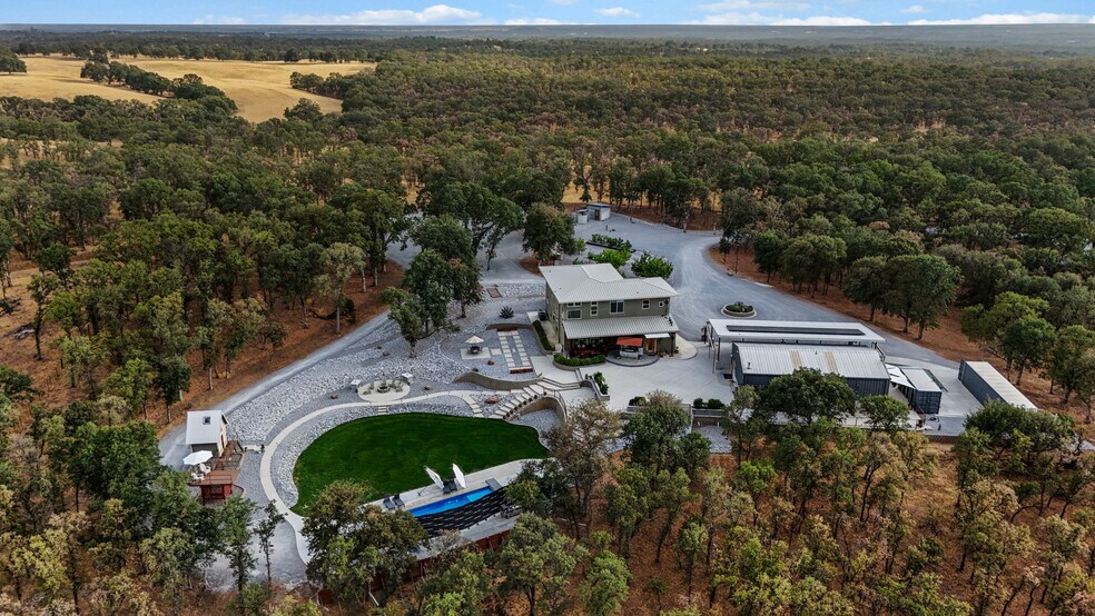 16710 Oak Hollow Dr, Cottonwood, CA à vendre - Photo du bâtiment - Image 3 de 41