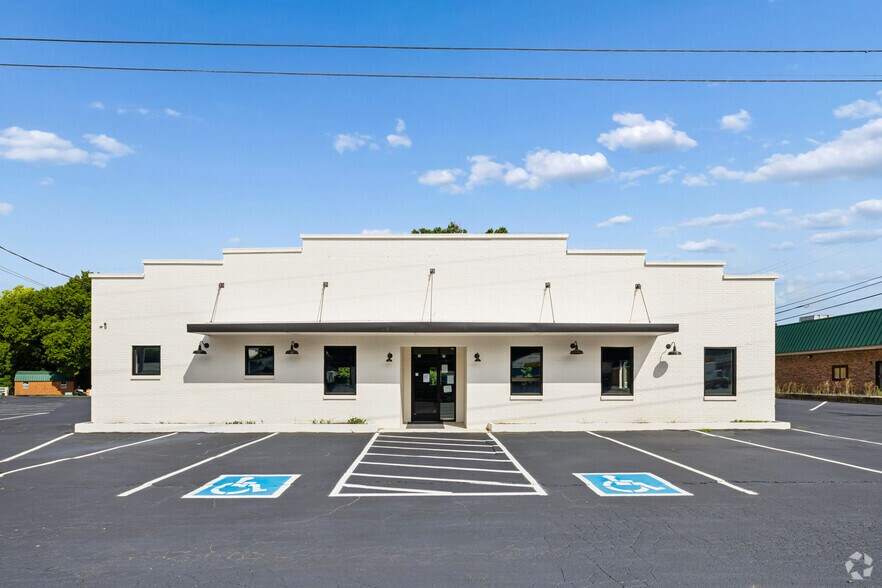 111 Nashville Hwy N, Columbia, TN à vendre - Photo du bâtiment - Image 3 de 26