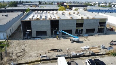 4316 64 Av SE, Calgary, AB à louer Photo intérieure- Image 1 de 5