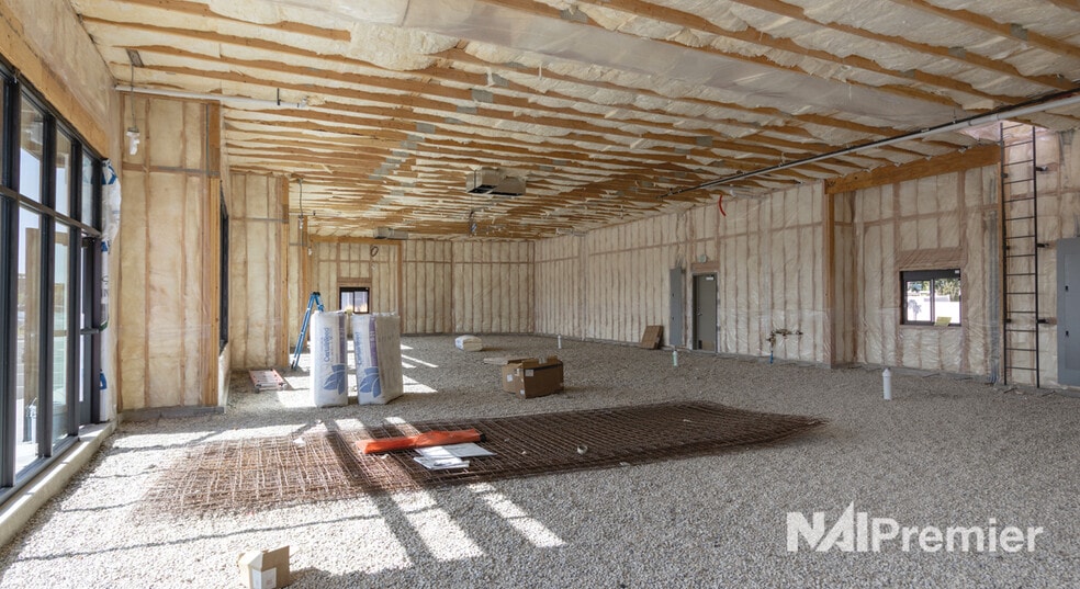 172 Pleasant Grove Blvd, Pleasant Grove, UT à louer - Photo du bâtiment - Image 3 de 9