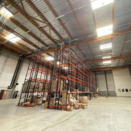 Industrial in Lognes for lease Interior Photo- Image 1 of 4