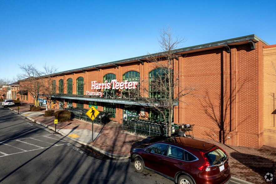 9911 Rose Commons Rd, Huntersville, NC for lease - Building Photo - Image 2 of 8