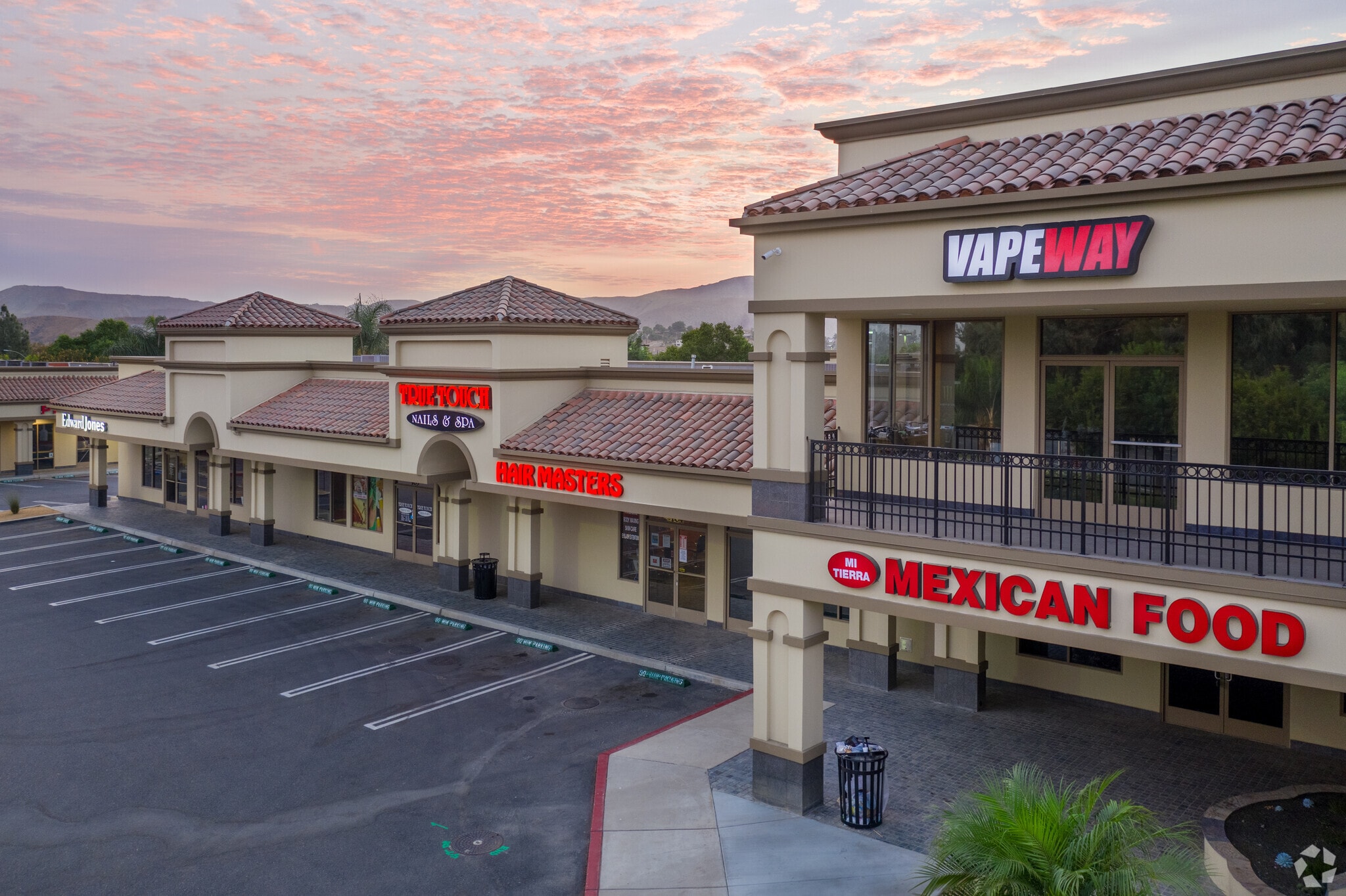 2363 California Ave, Corona, CA for lease Primary Photo- Image 1 of 26