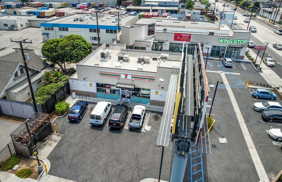 15300 S Figueroa St, Gardena, CA à louer - Photo du bâtiment - Image 1 de 16