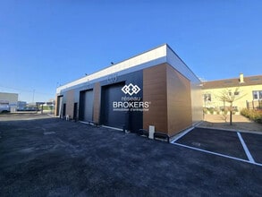 Flex in Cormeilles-en-Parisis for lease Building Photo- Image 1 of 4