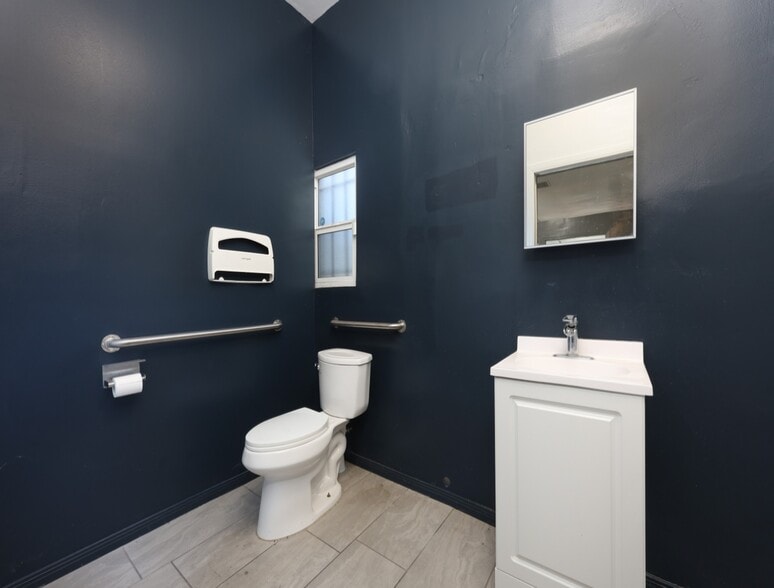 3613 Tweedy Blvd, South Gate, CA for sale - Building Photo - Image 3 of 3