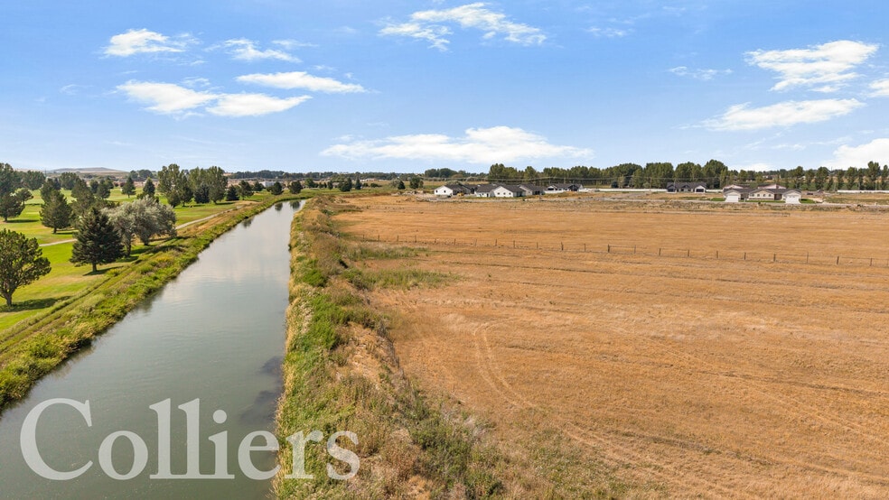 411 Persimmon Ln, Idaho Falls, ID for sale - Building Photo - Image 3 of 7