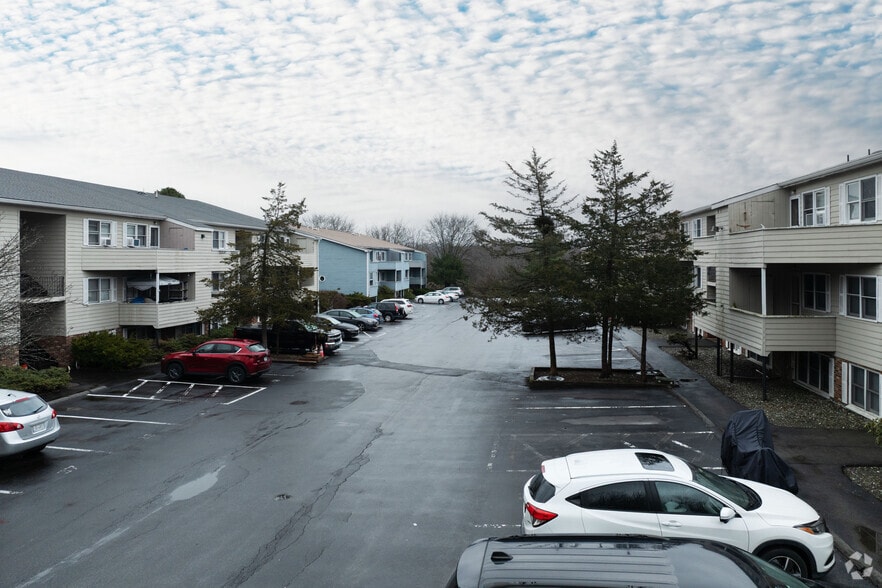 220 West Rd, Pleasant Valley, NY for sale - Building Photo - Image 3 of 5