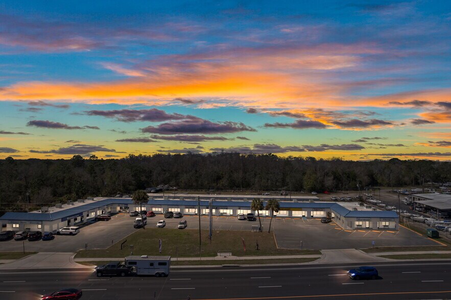 940 N Suncoast Blvd, Crystal River, FL à vendre - Photo du bâtiment - Image 2 de 23