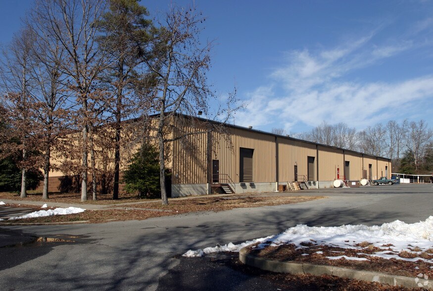 109 Post Office Rd, Waldorf, MD for lease - Building Photo - Image 2 of 13