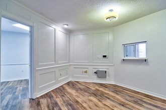 7120-7190 Seminole Blvd, Seminole, FL for lease Interior Photo- Image 2 of 47