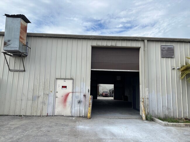 More details for 9765 S Orange Blossom Trl, Orlando, FL - Industrial for Lease